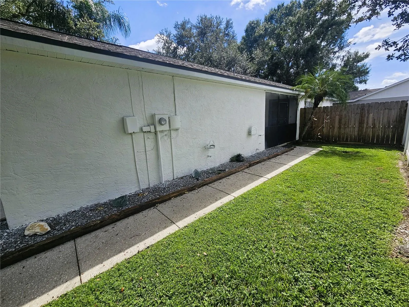 1407 MOHRLAKE DR