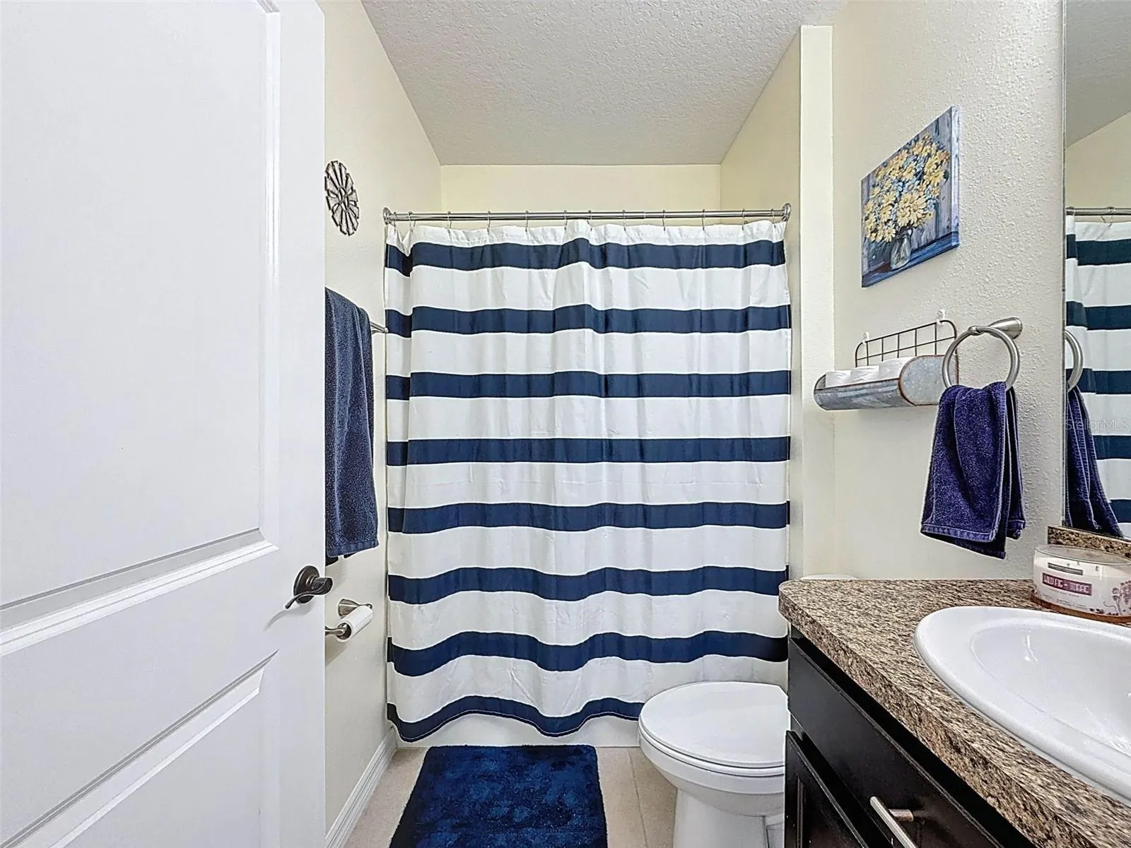 8089 PELICAN REED CIR