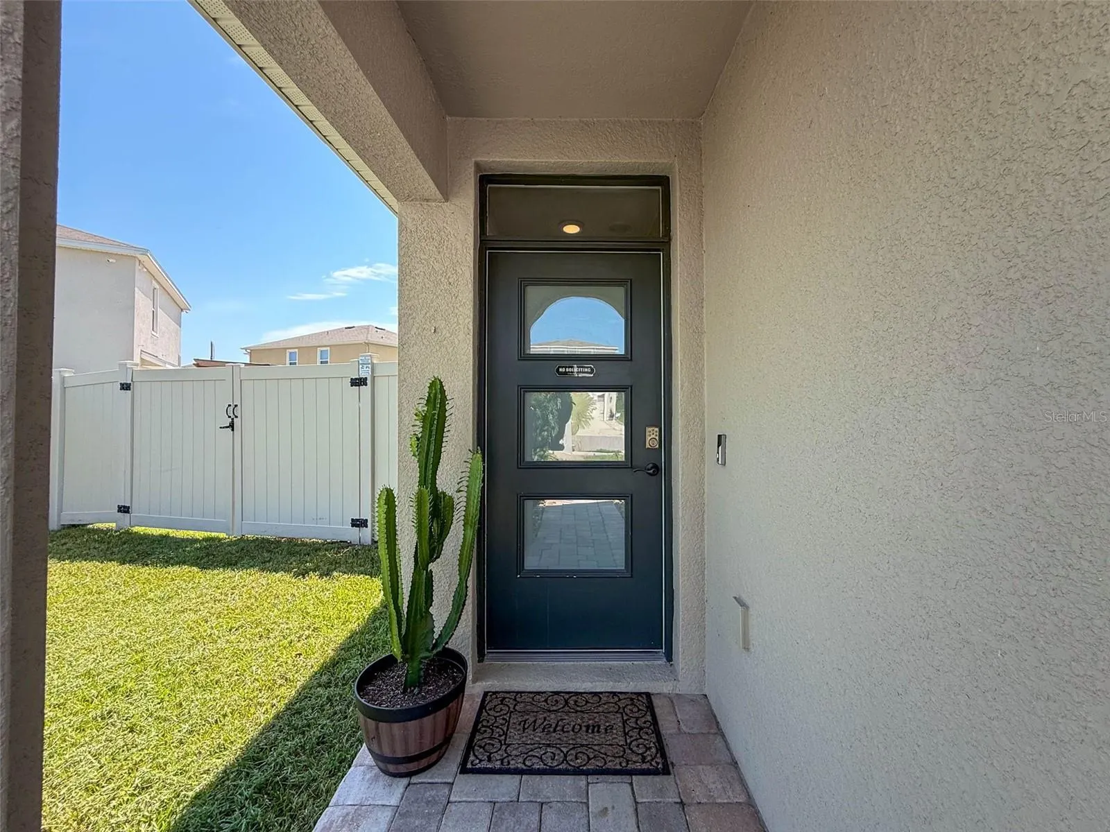 8089 PELICAN REED CIR