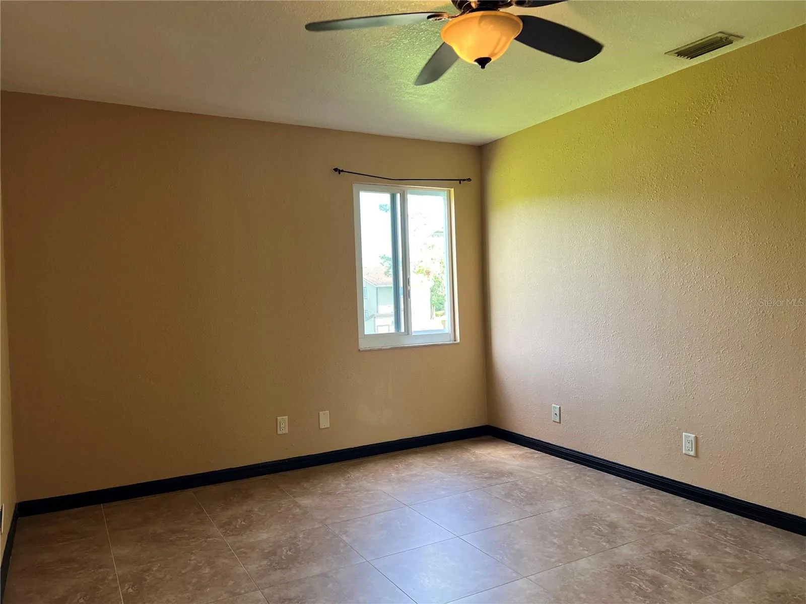 22481 WESTCHESTER BLVD #B27, #B27