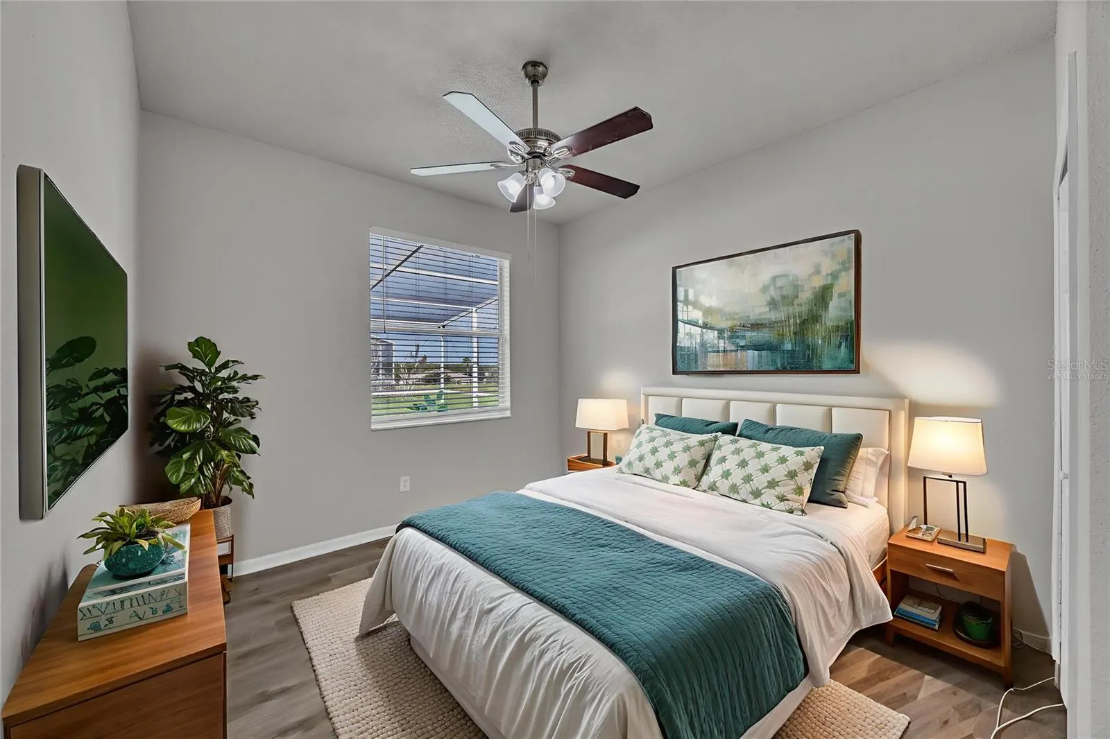 1047 DURANGO LOOP ST
