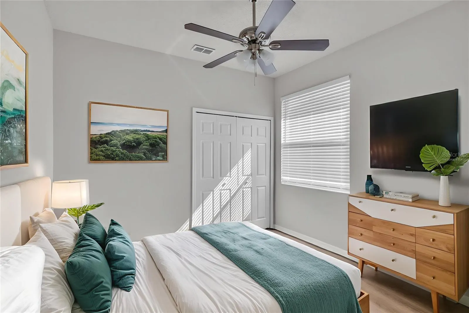 1047 DURANGO LOOP ST
