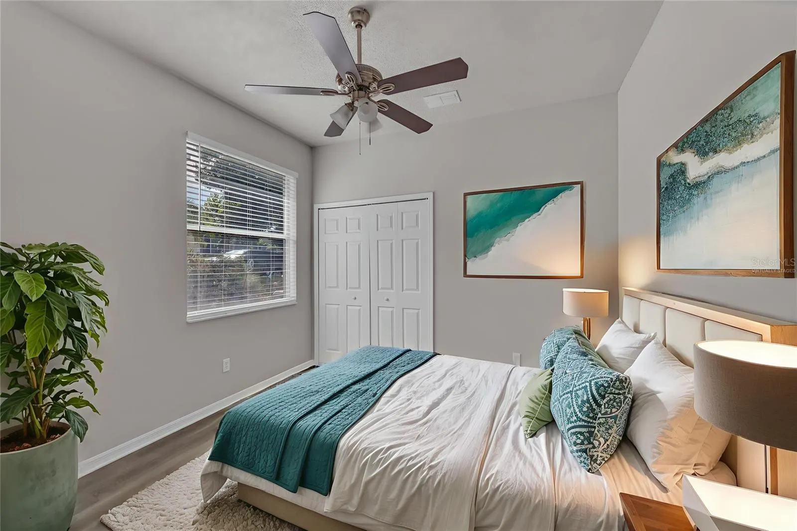 1047 DURANGO LOOP ST