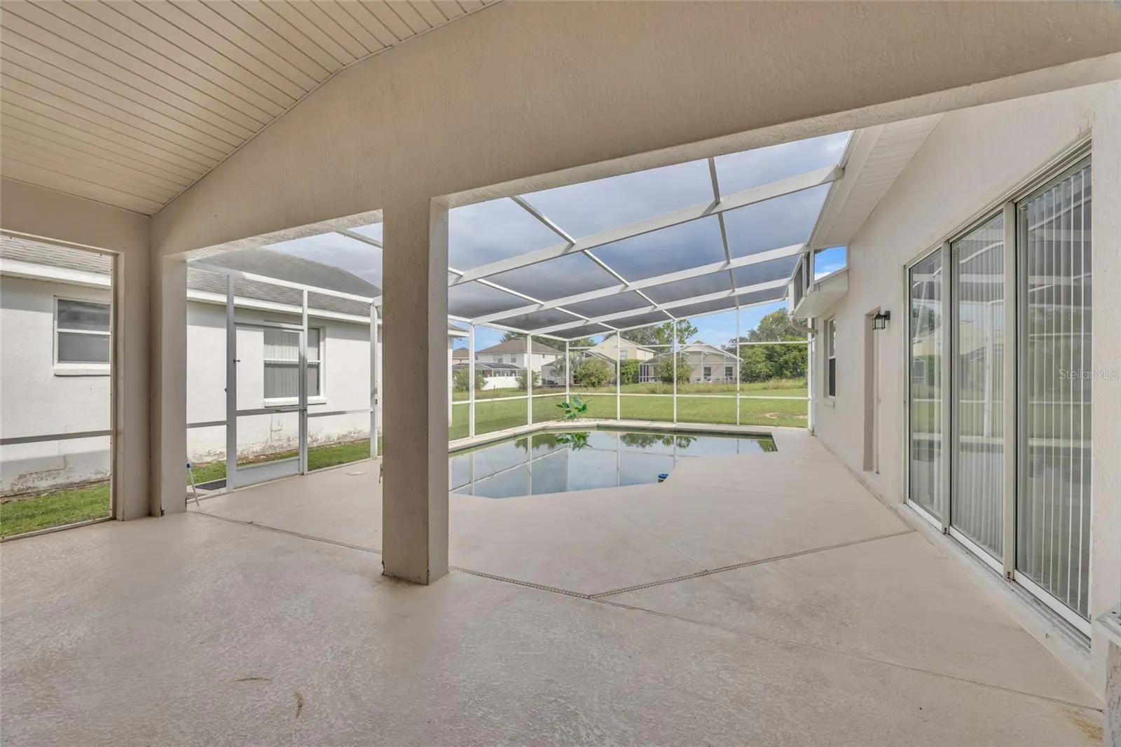 1047 DURANGO LOOP ST