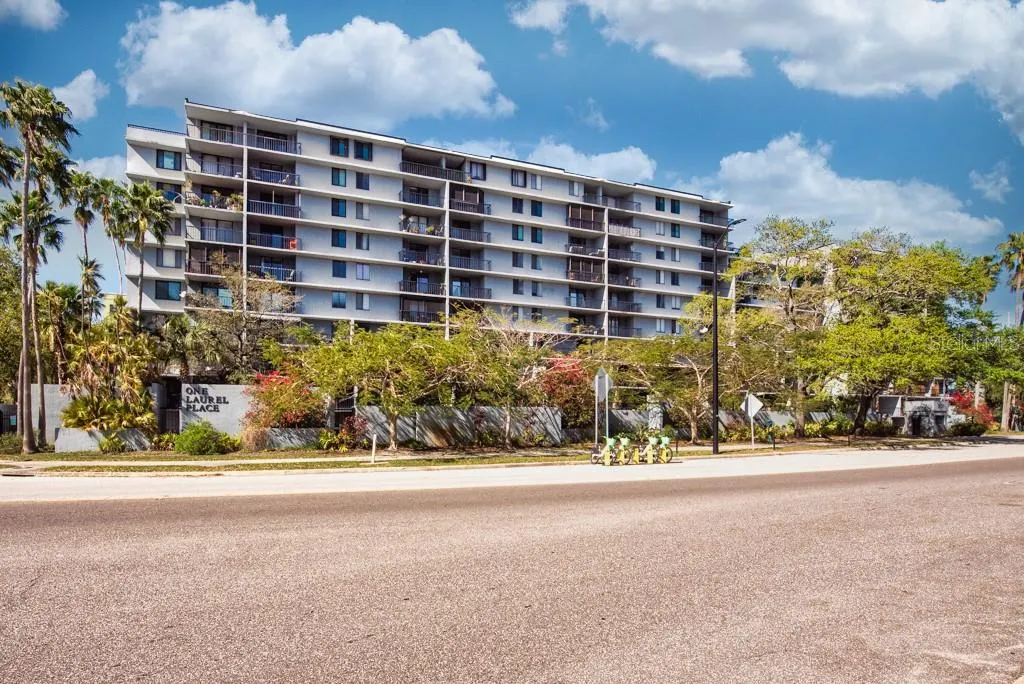 201 W LAUREL ST #909, #909