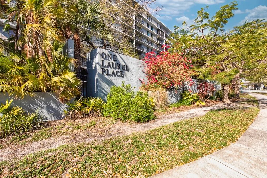 201 W LAUREL ST #909, #909