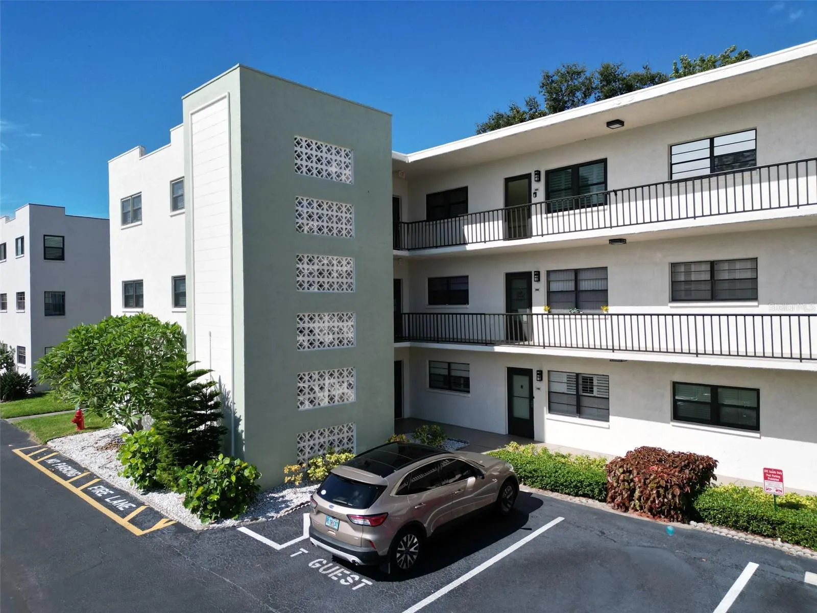 5980 TERRACE PARK DR N #301, #301