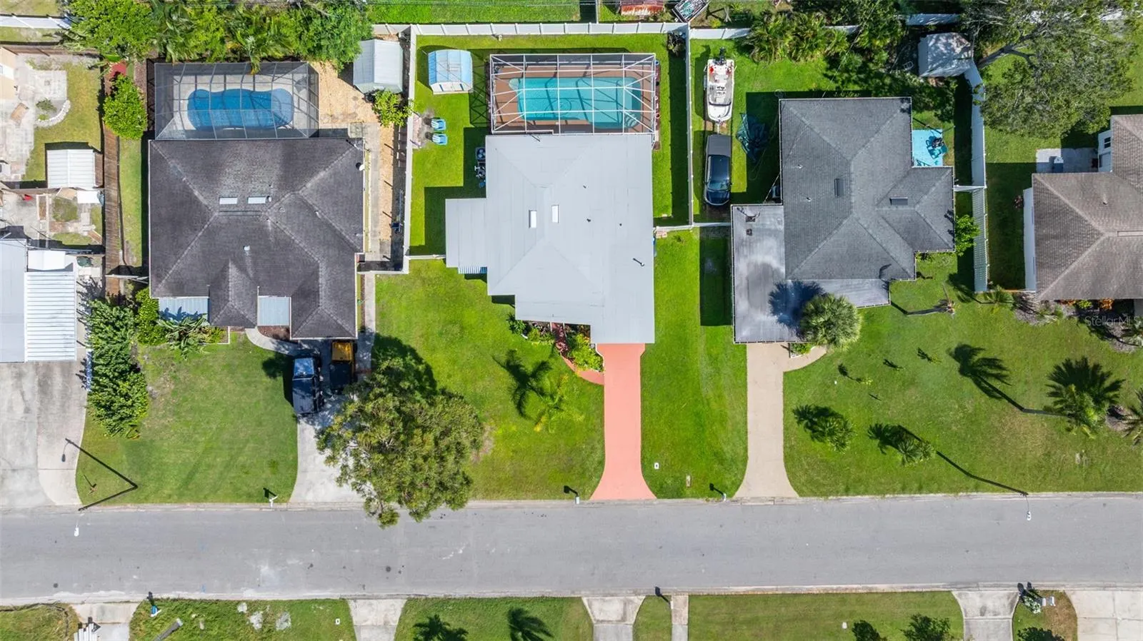 2479 BAYWOOD DR E