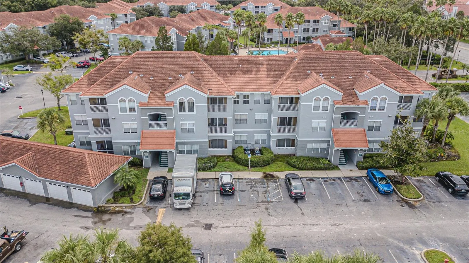 18001 RICHMOND PLACE DR #733, #733
