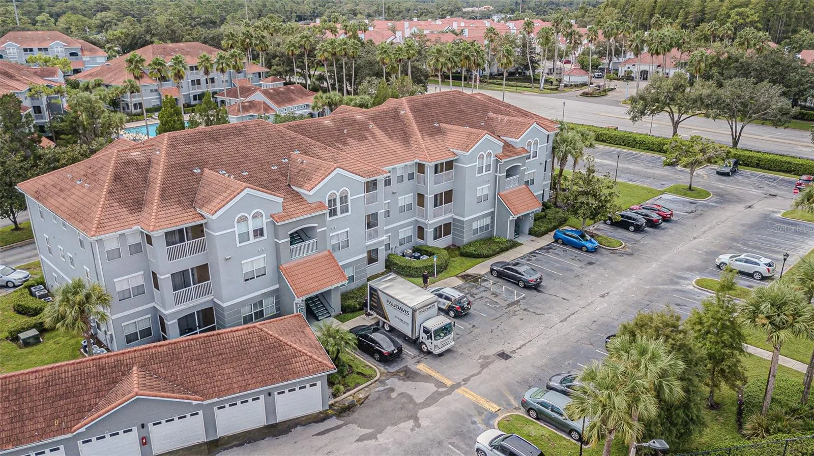 18001 RICHMOND PLACE DR #733, #733