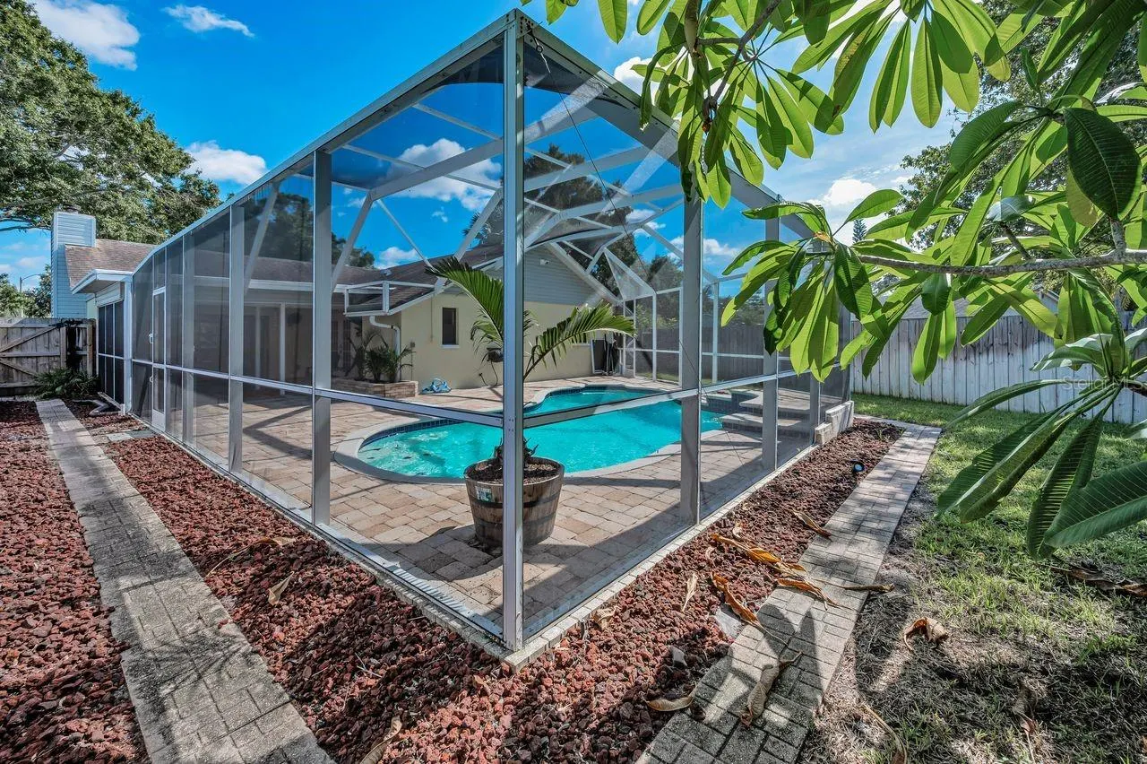 8840 MAGNOLIA PL