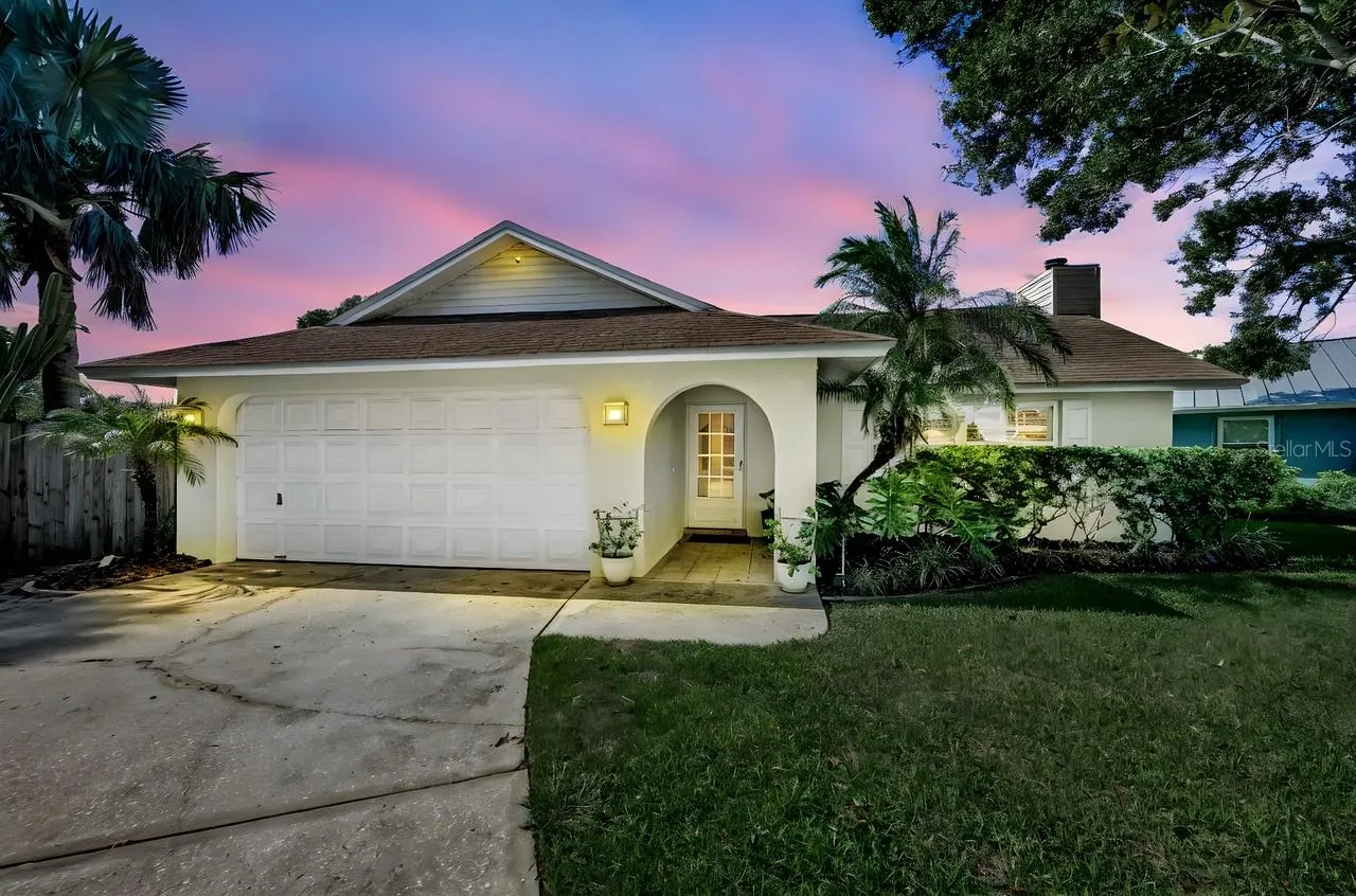 8840 MAGNOLIA PL