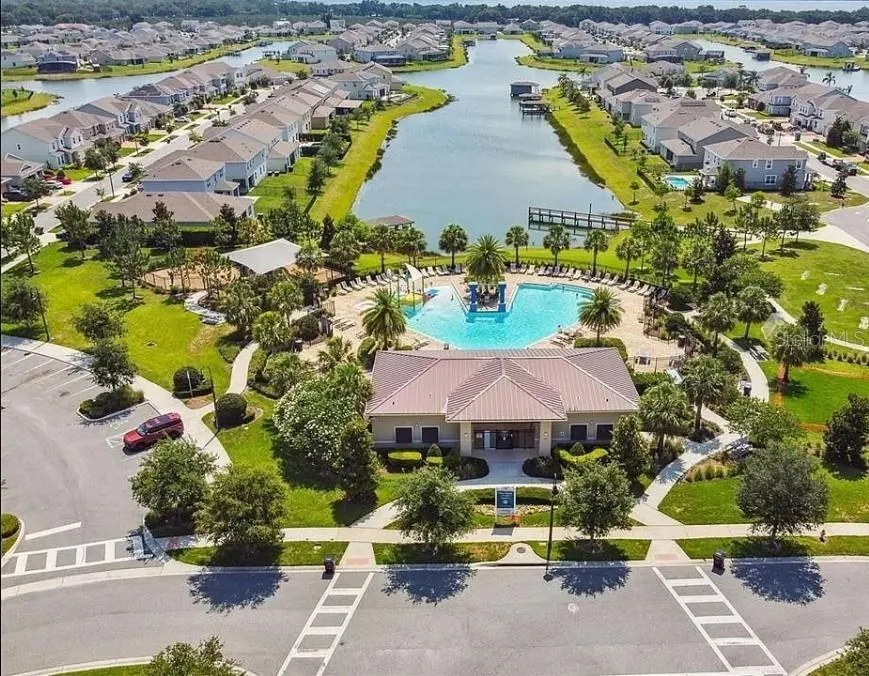 5001 CENTER CT