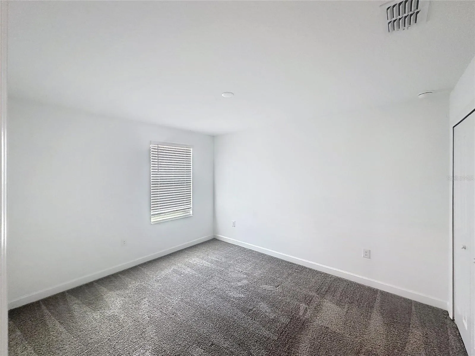 5001 CENTER CT