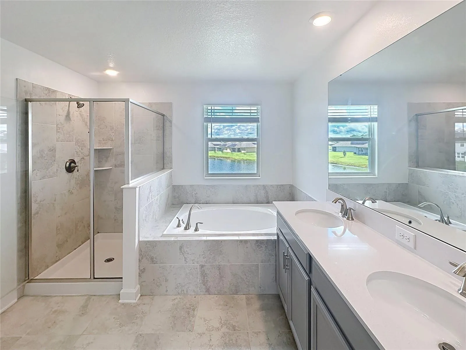5001 CENTER CT