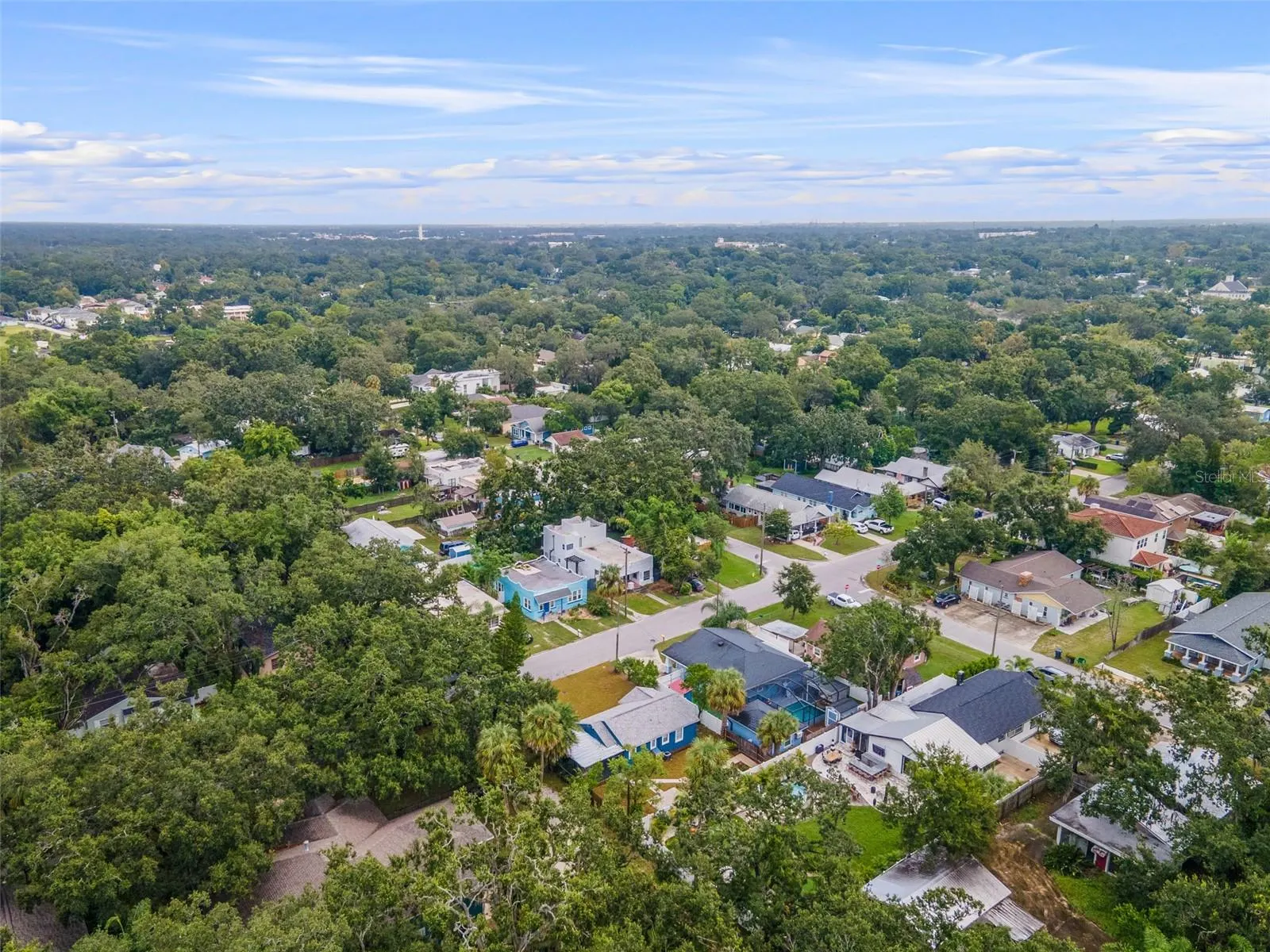 806 W IDLEWILD AVE