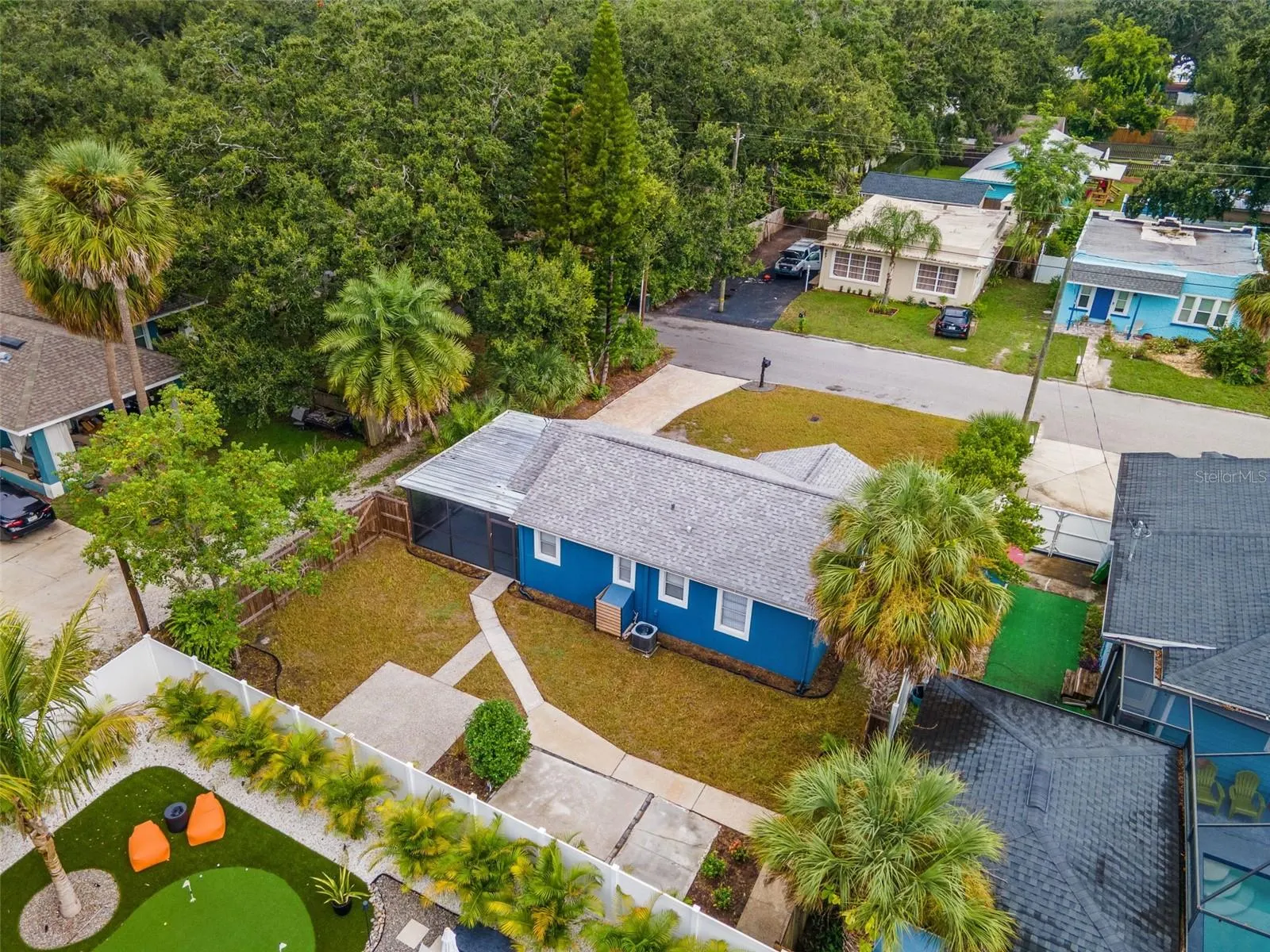 806 W IDLEWILD AVE