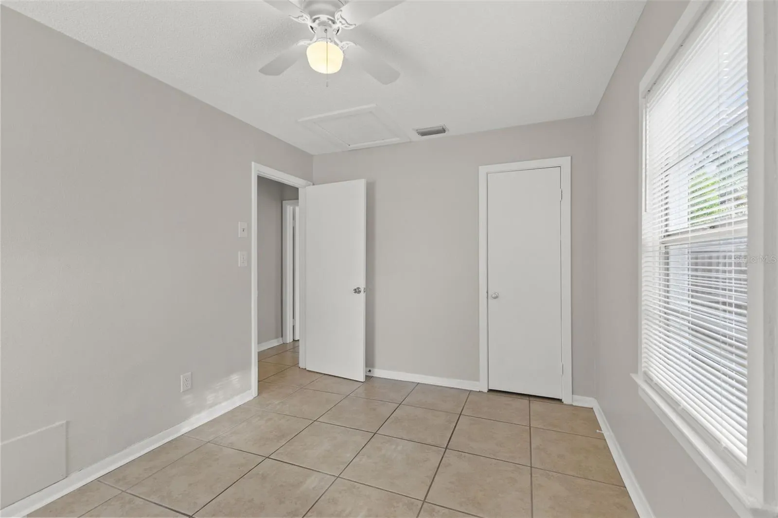 806 W IDLEWILD AVE