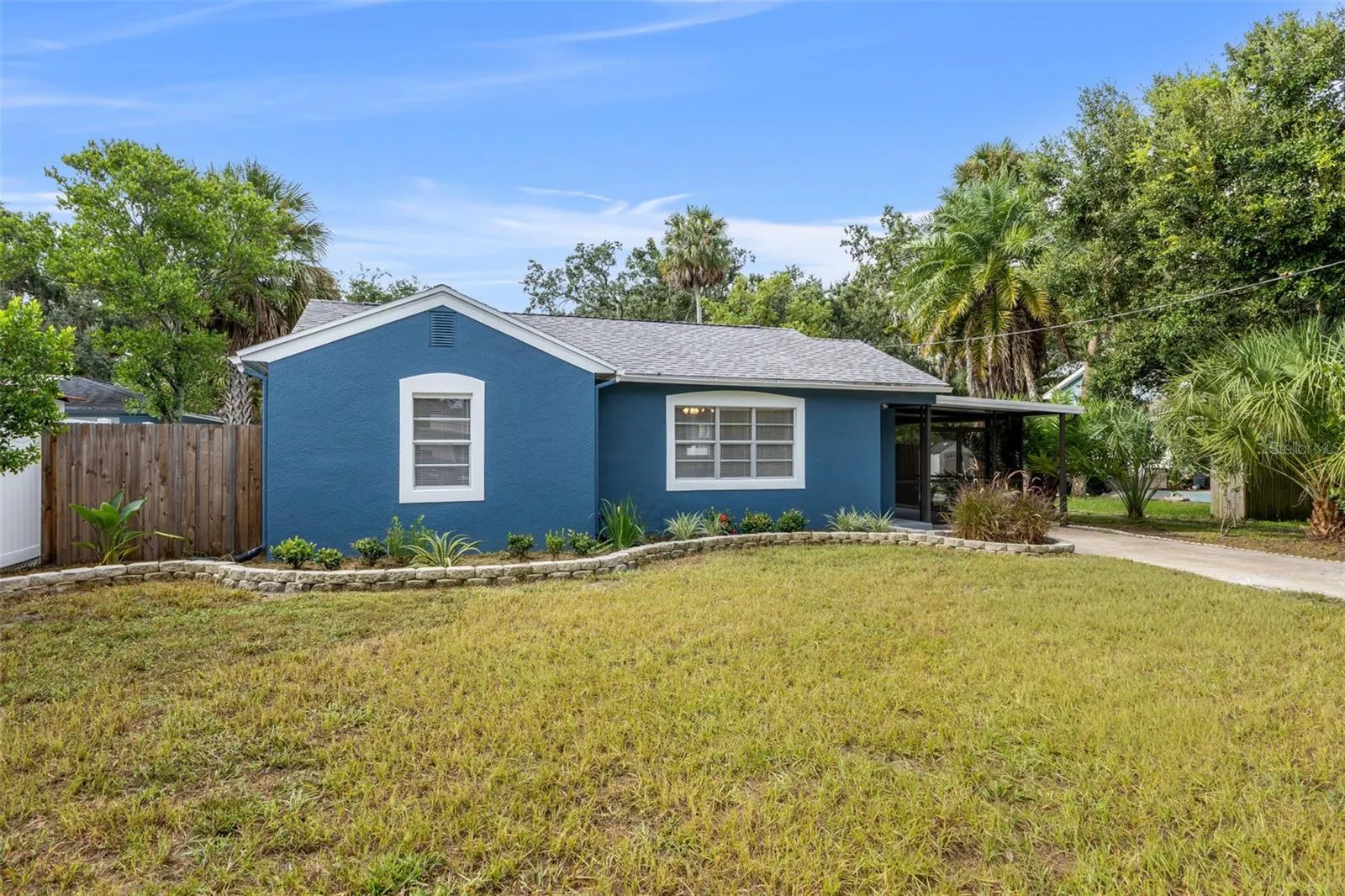 806 W IDLEWILD AVE