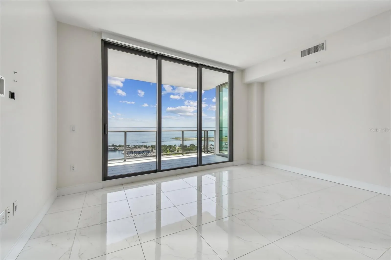 100 1ST AVE N #2304a, #2304a