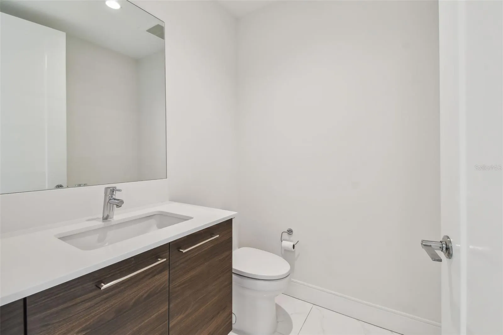 100 1ST AVE N #2304a, #2304a