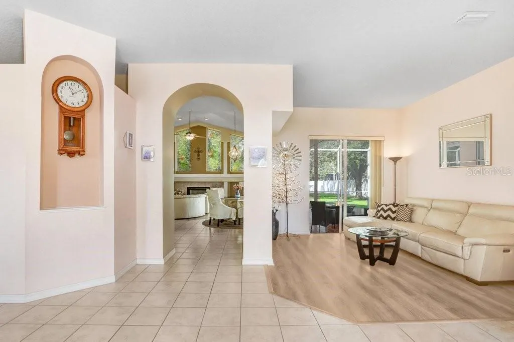 2813 NORWOOD HILLS LN