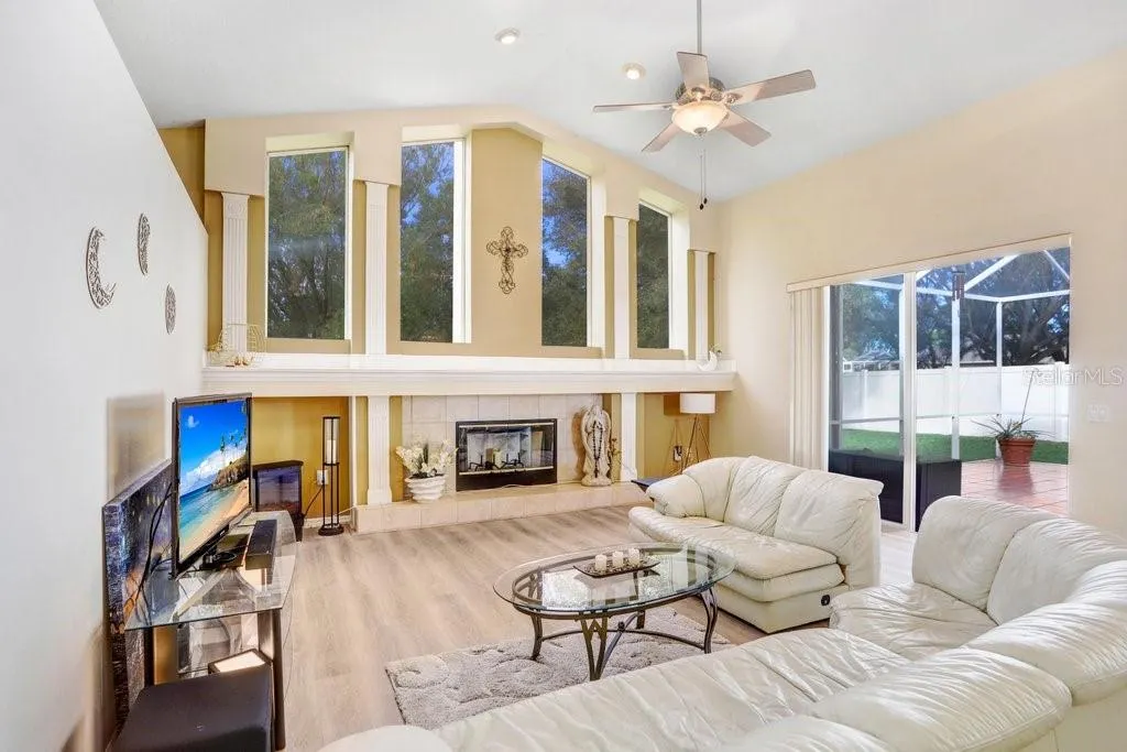 2813 NORWOOD HILLS LN