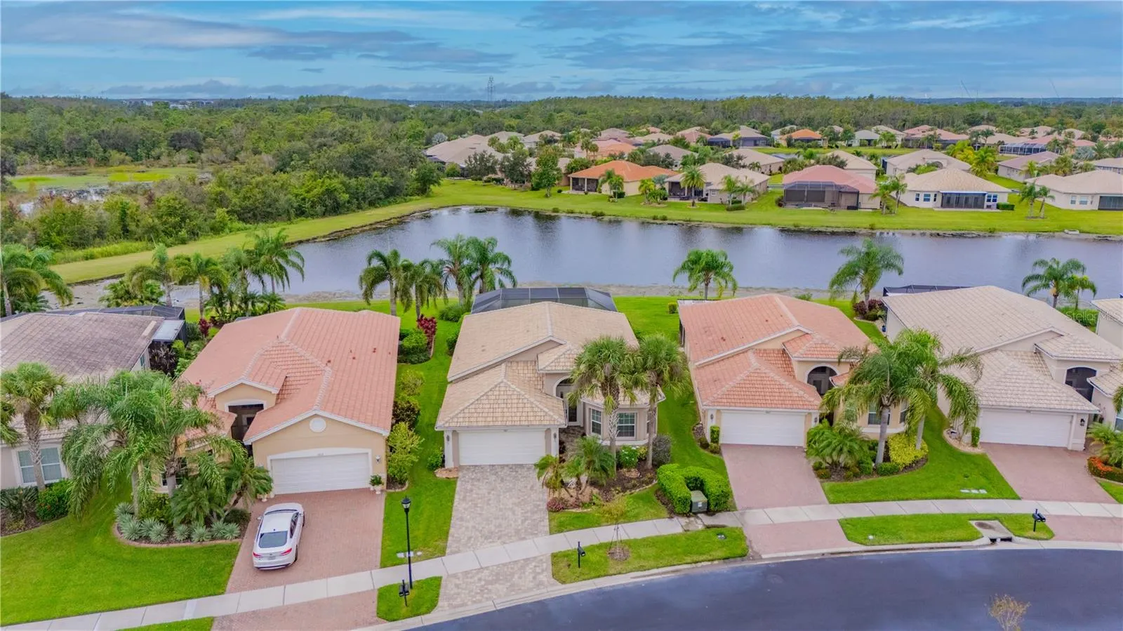 5011 CRYSTAL BEACH DR
