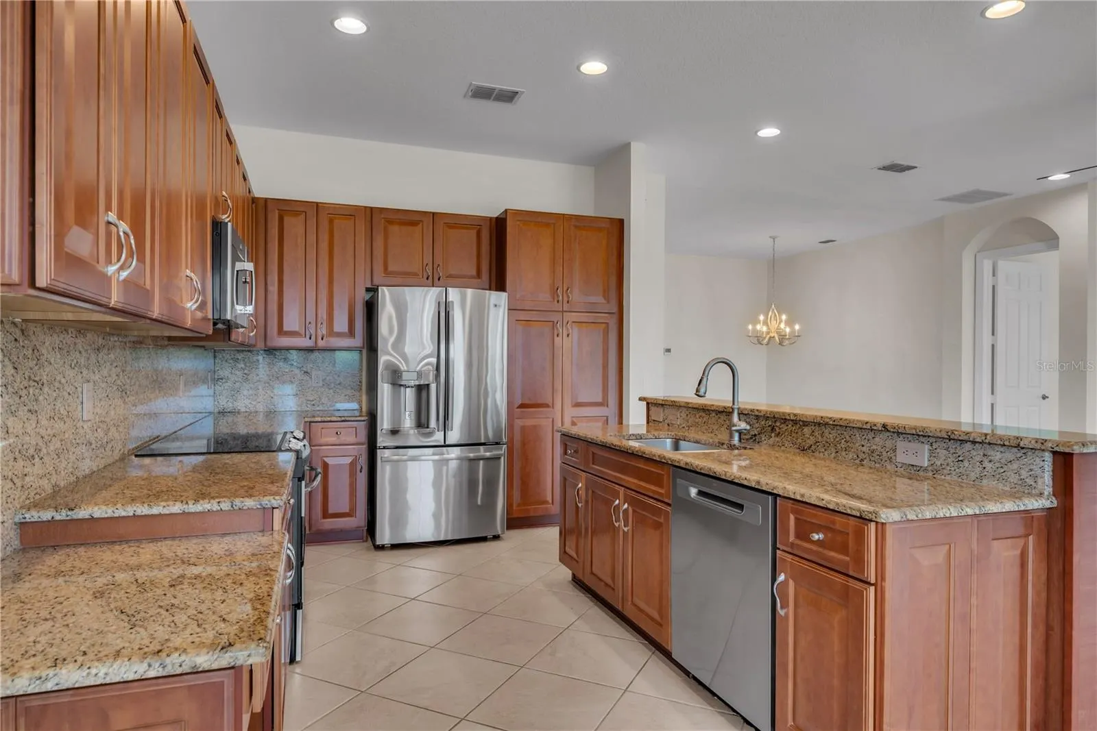 5011 CRYSTAL BEACH DR