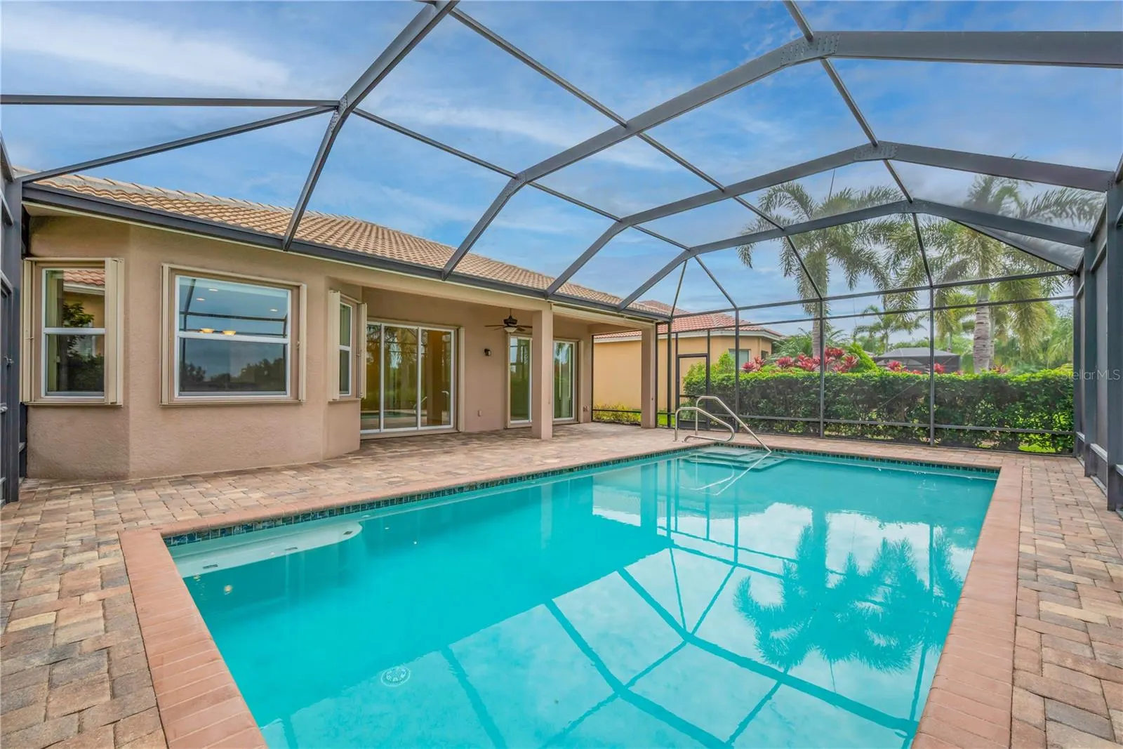 5011 CRYSTAL BEACH DR