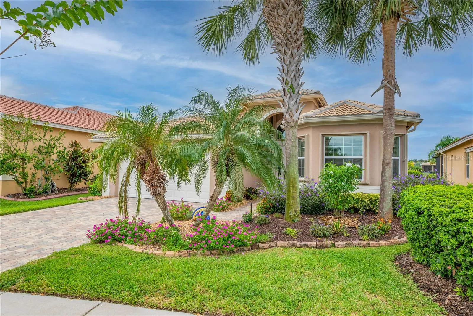 5011 CRYSTAL BEACH DR