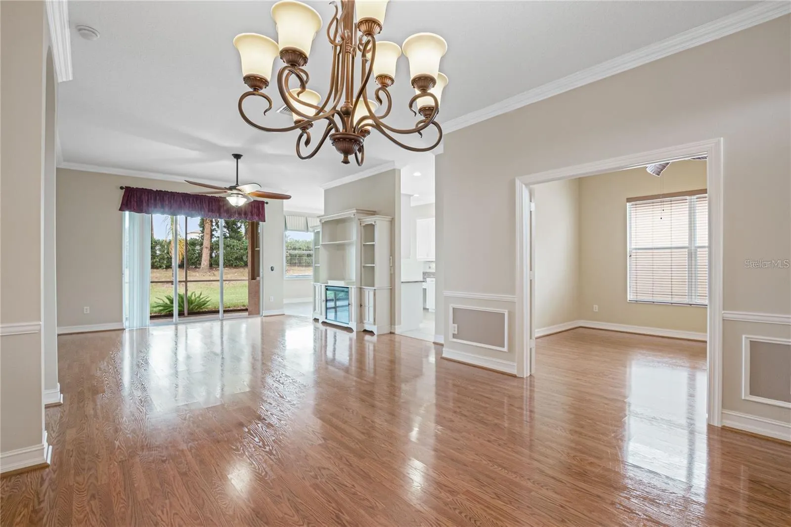 4936 SANDY BROOK CIR