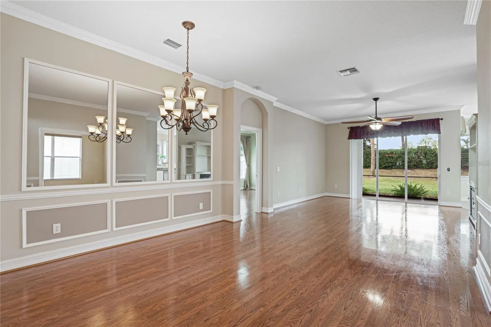 4936 SANDY BROOK CIR