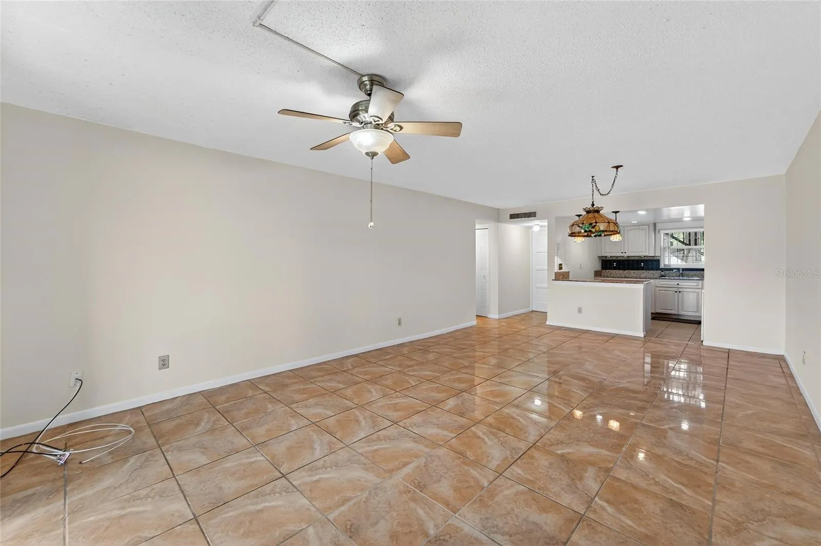704 OAKGROVE DR #117D, #117D