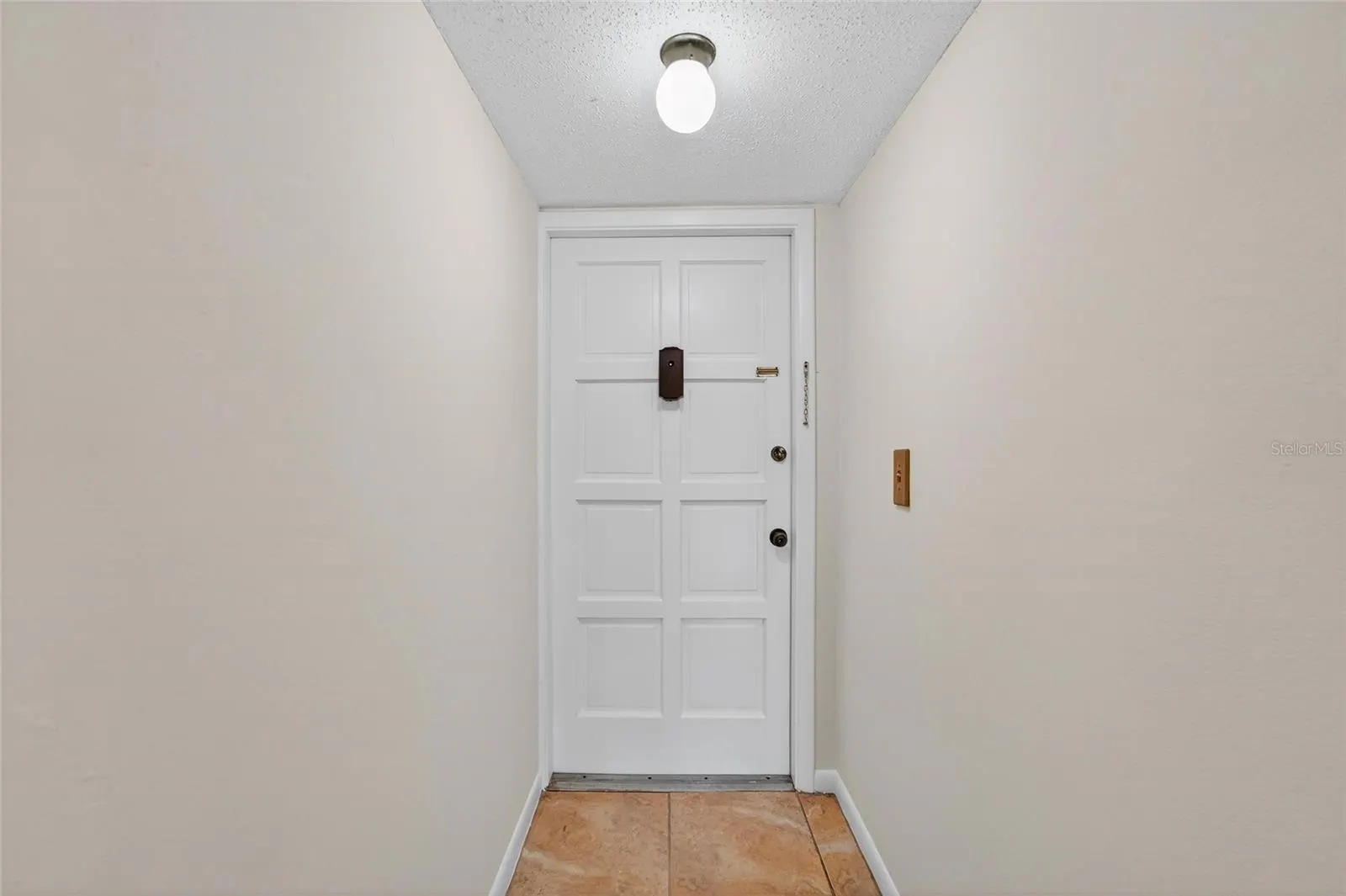 704 OAKGROVE DR #117D, #117D