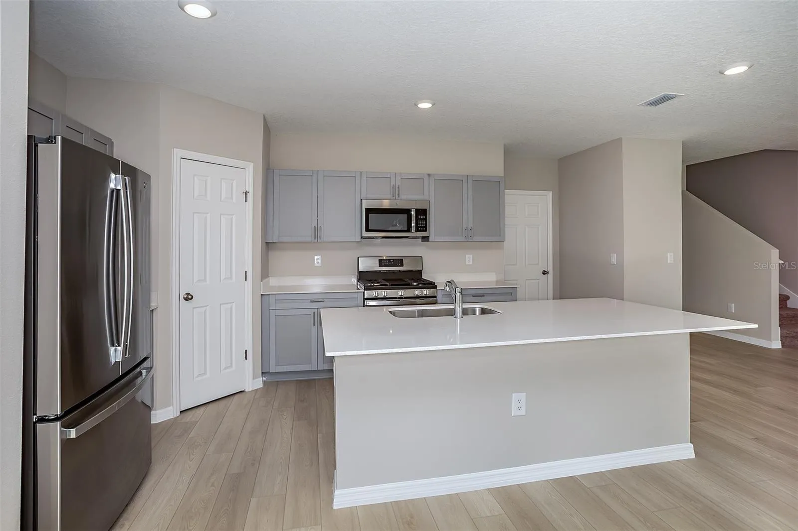 5528 TAVERNA WAY
