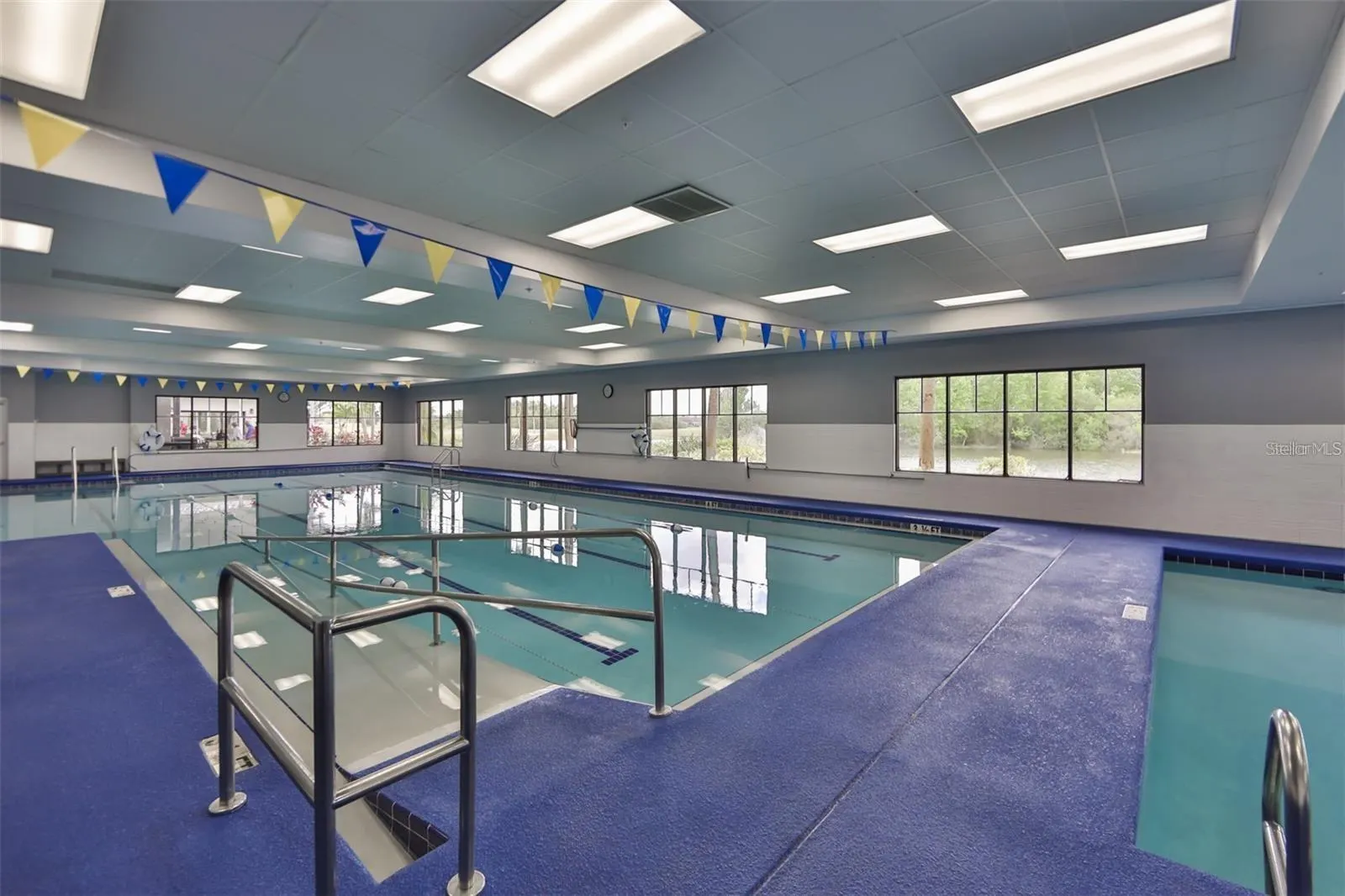 2405 NEW HAVEN CIR