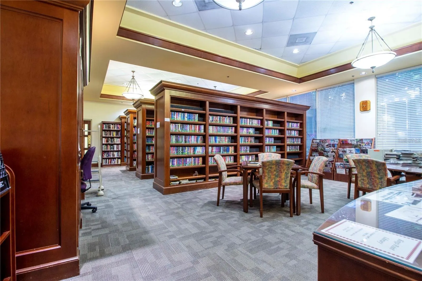 2405 NEW HAVEN CIR