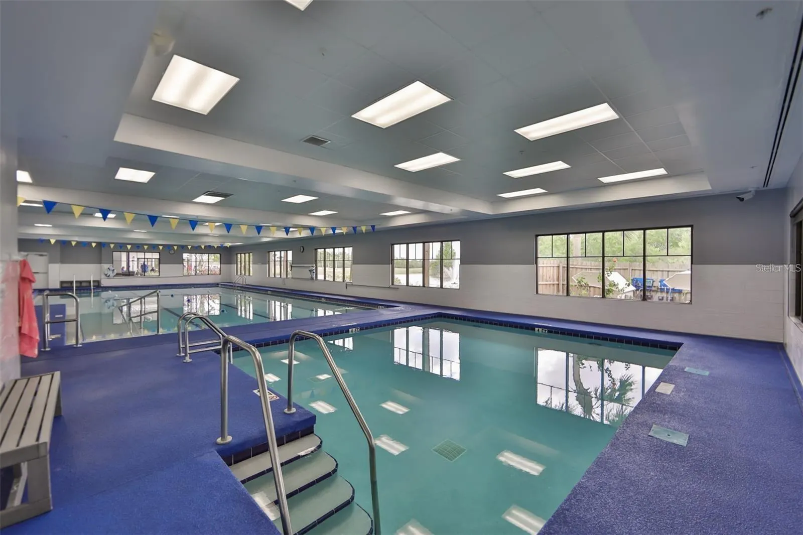 2405 NEW HAVEN CIR