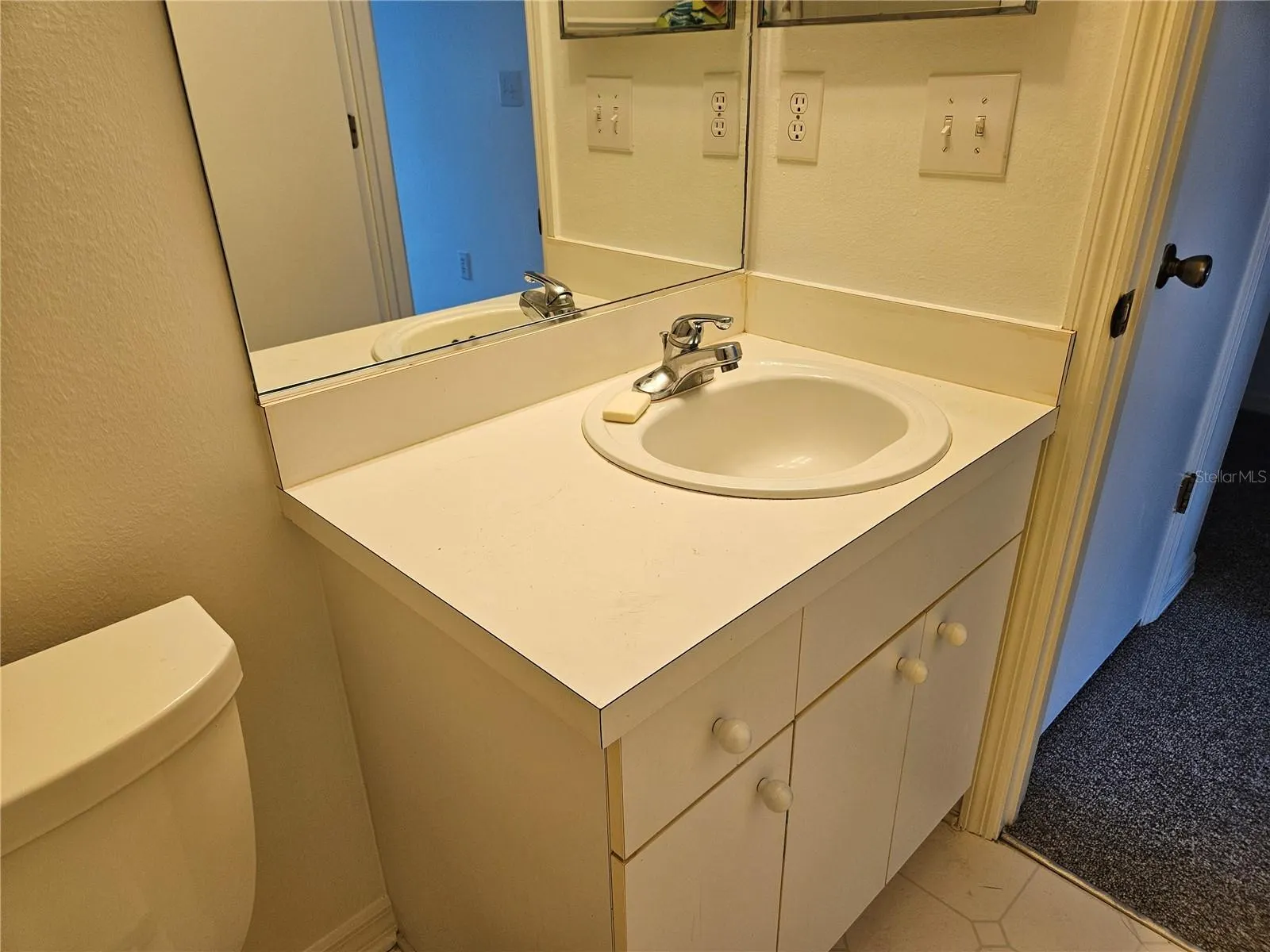 2405 NEW HAVEN CIR