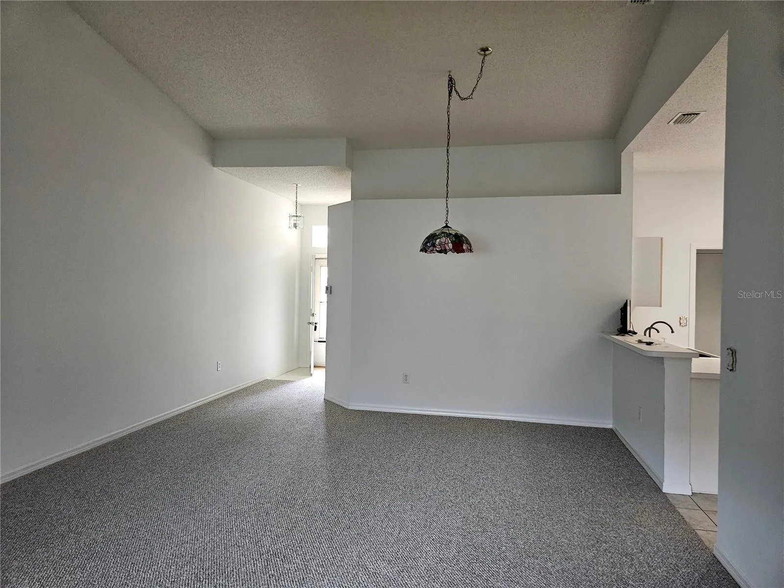 2405 NEW HAVEN CIR