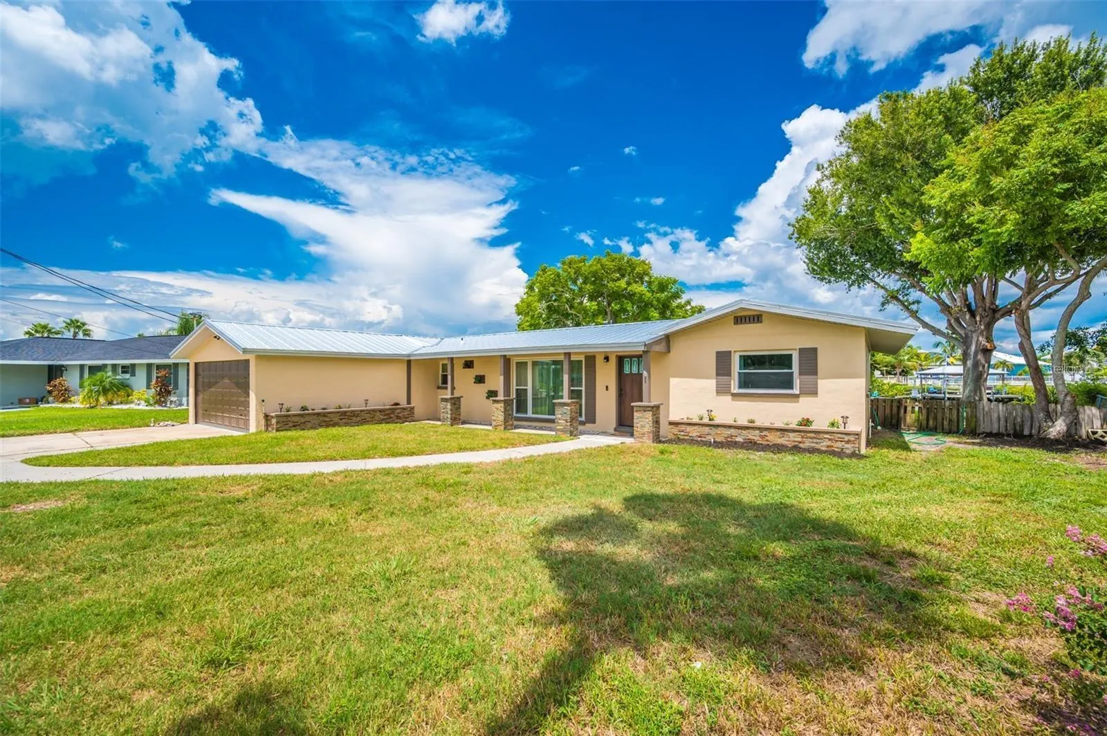 469 FLAMINGO DR