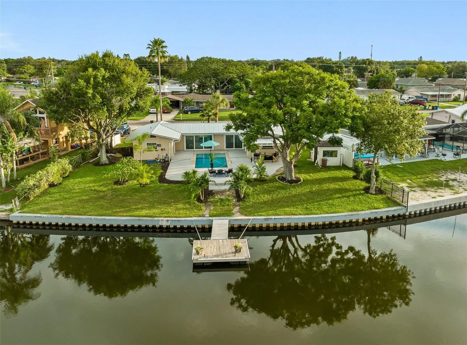 469 FLAMINGO DR