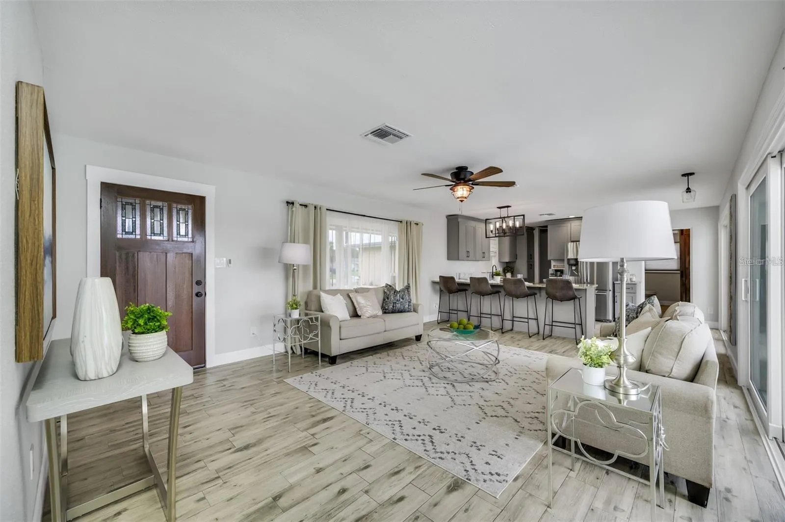 469 FLAMINGO DR