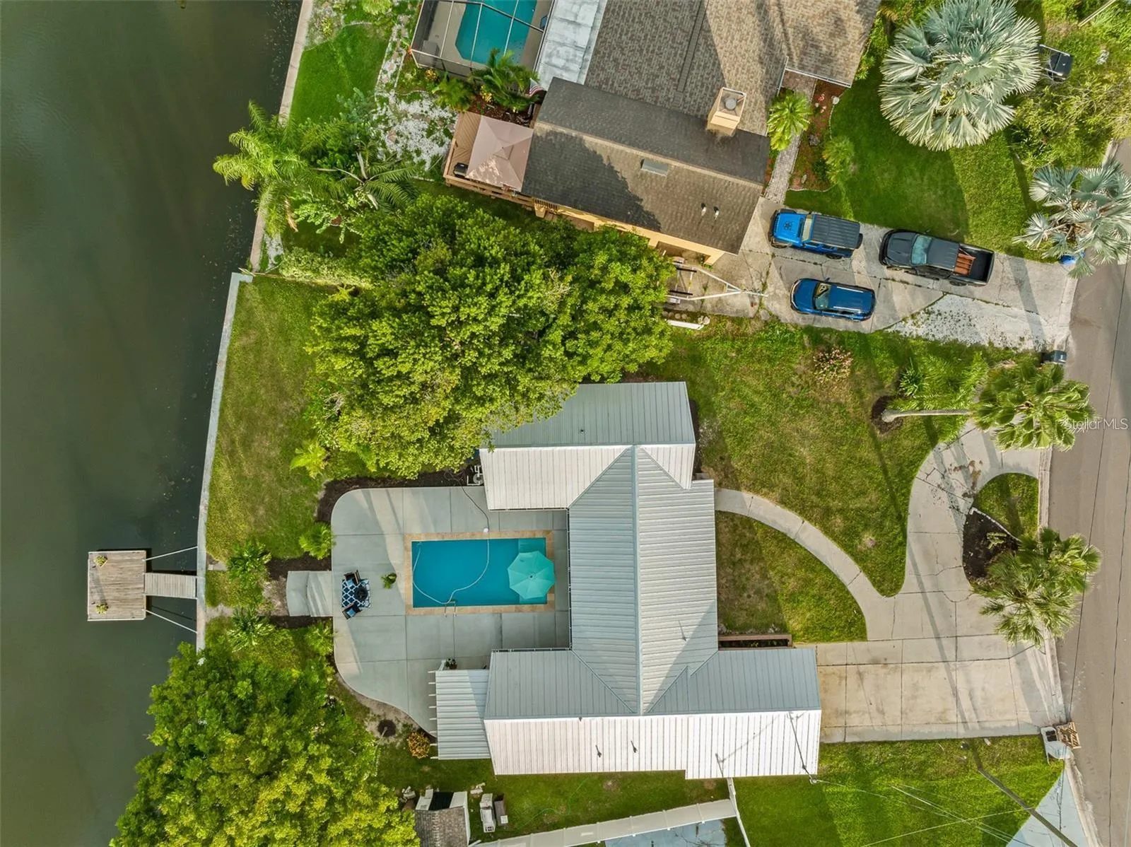 469 FLAMINGO DR