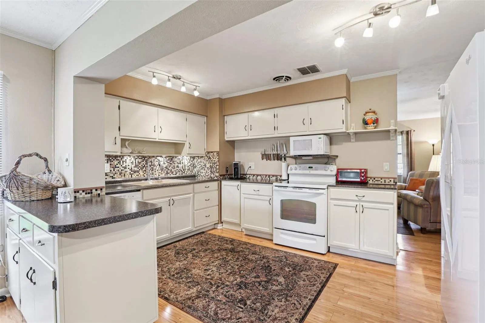 210 W 101ST AVE