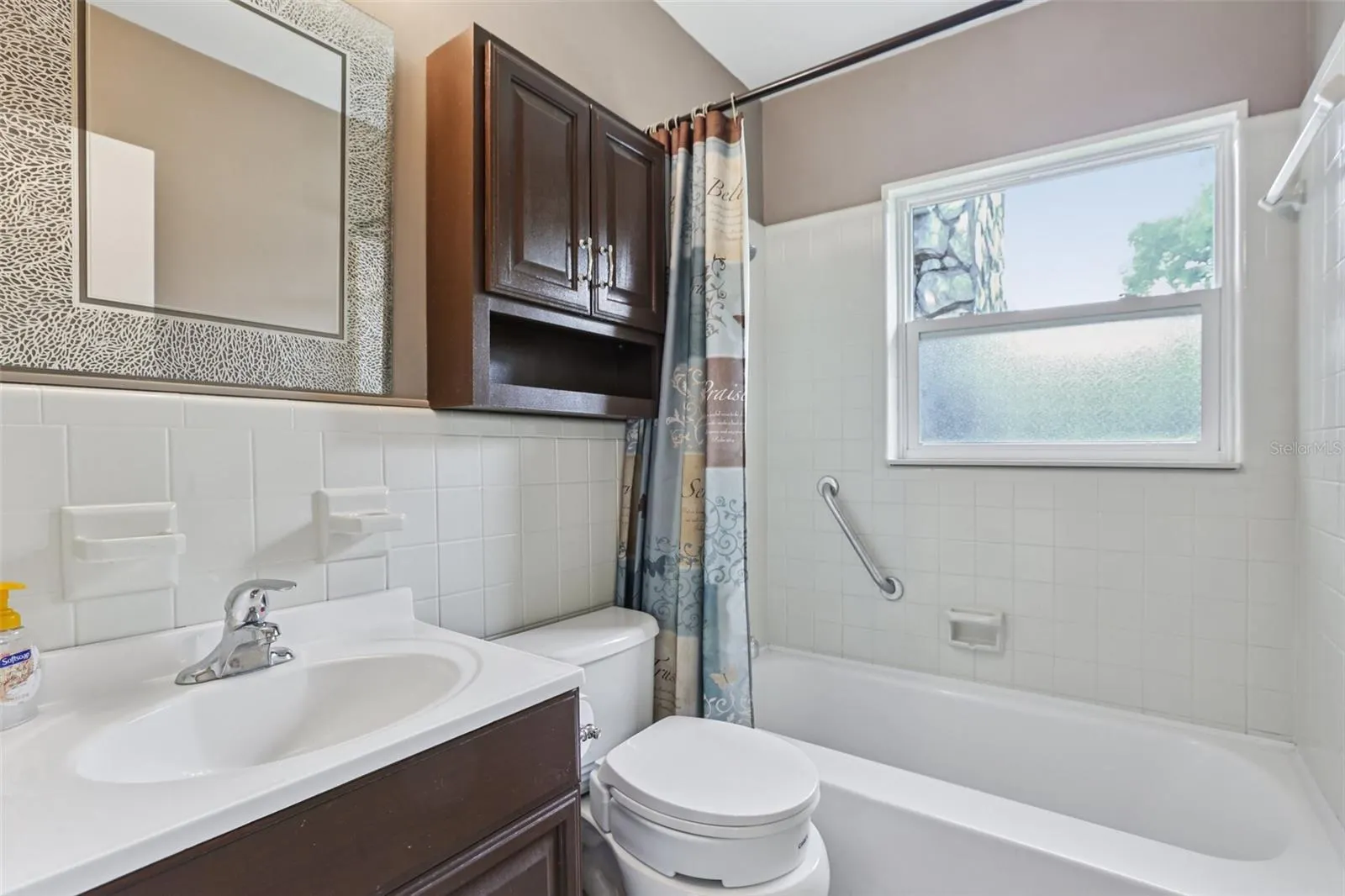210 W 101ST AVE