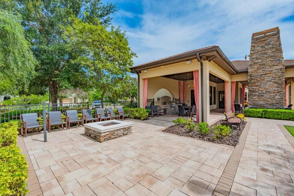 6005 BURROWING OWL PL