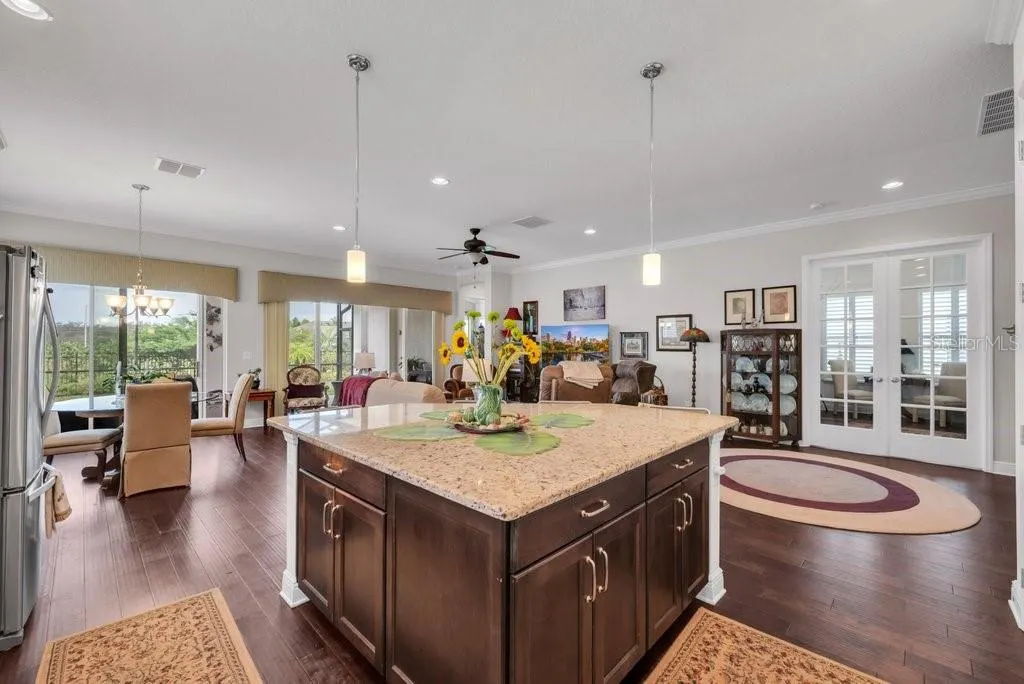 6005 BURROWING OWL PL