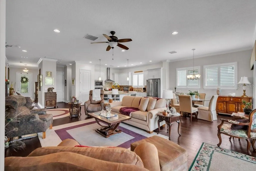 6005 BURROWING OWL PL